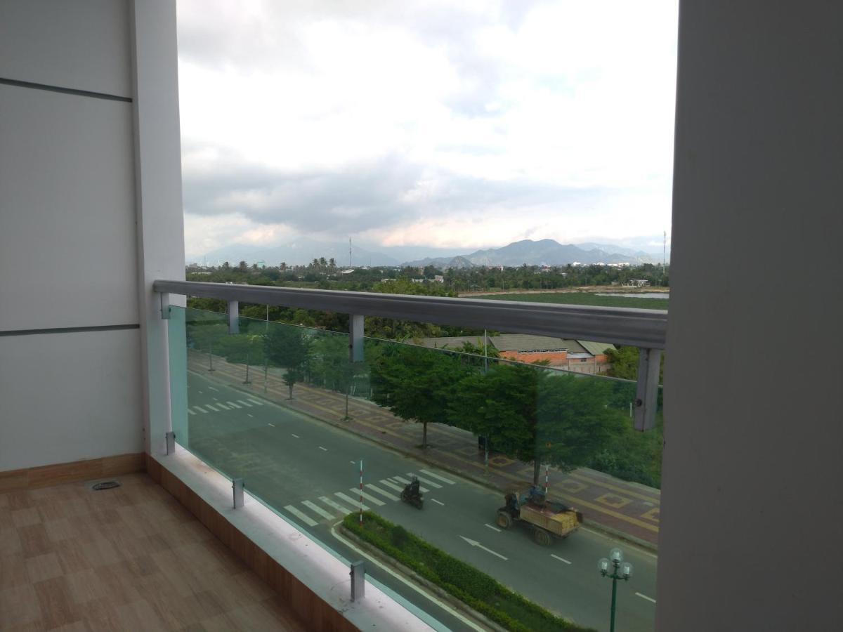 Khach San Anh Dong Hotel Phan Rang–Tháp Chàm Exterior photo